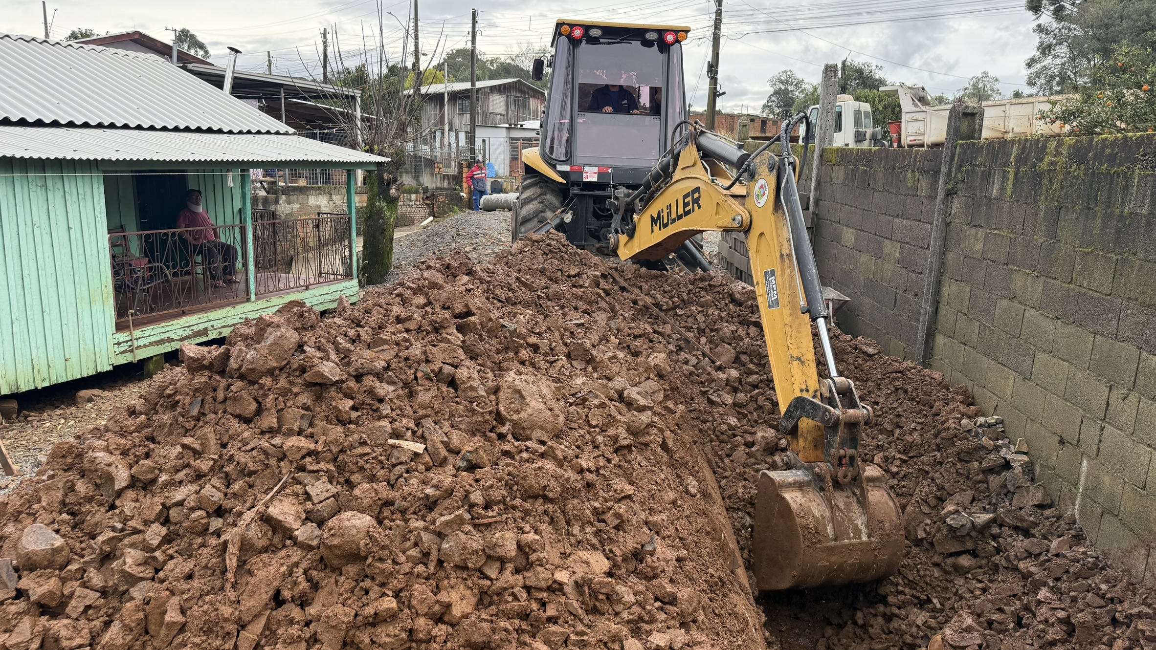 Prefeitura faz obras emergenciais e de mitigação em pontos atingidos pelas fortes chuvas